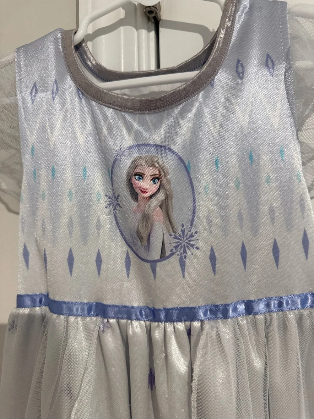 Disney Elsa White and Light Purple Girls Nightgown 5T - Picture 2 of 2